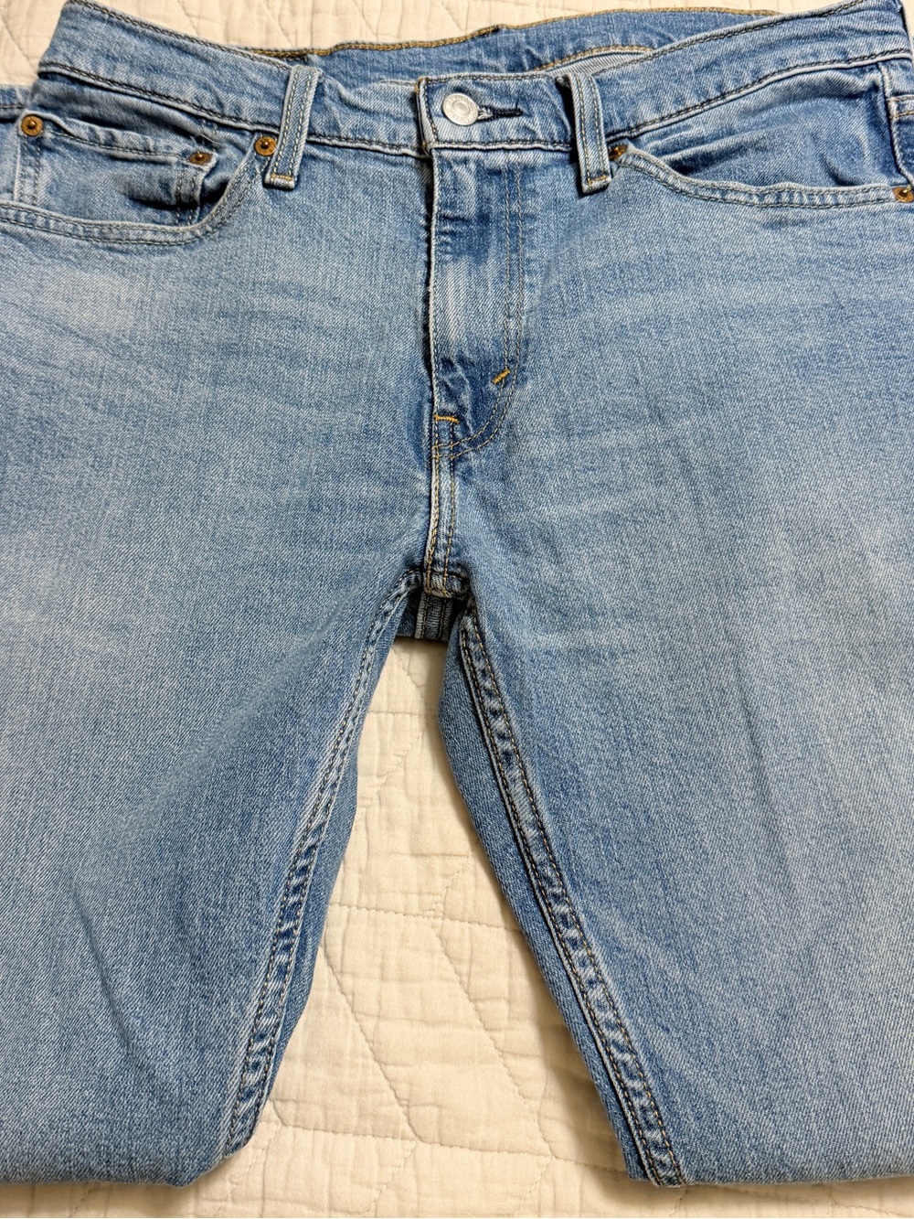 Levi’s - Picture 2 of 4